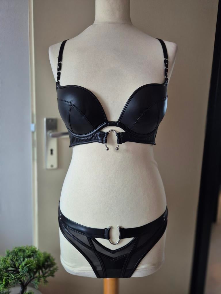 Hunkemöller Private Collection bh set 80B /M, Ophalen of Verzenden, Zwart, Setje