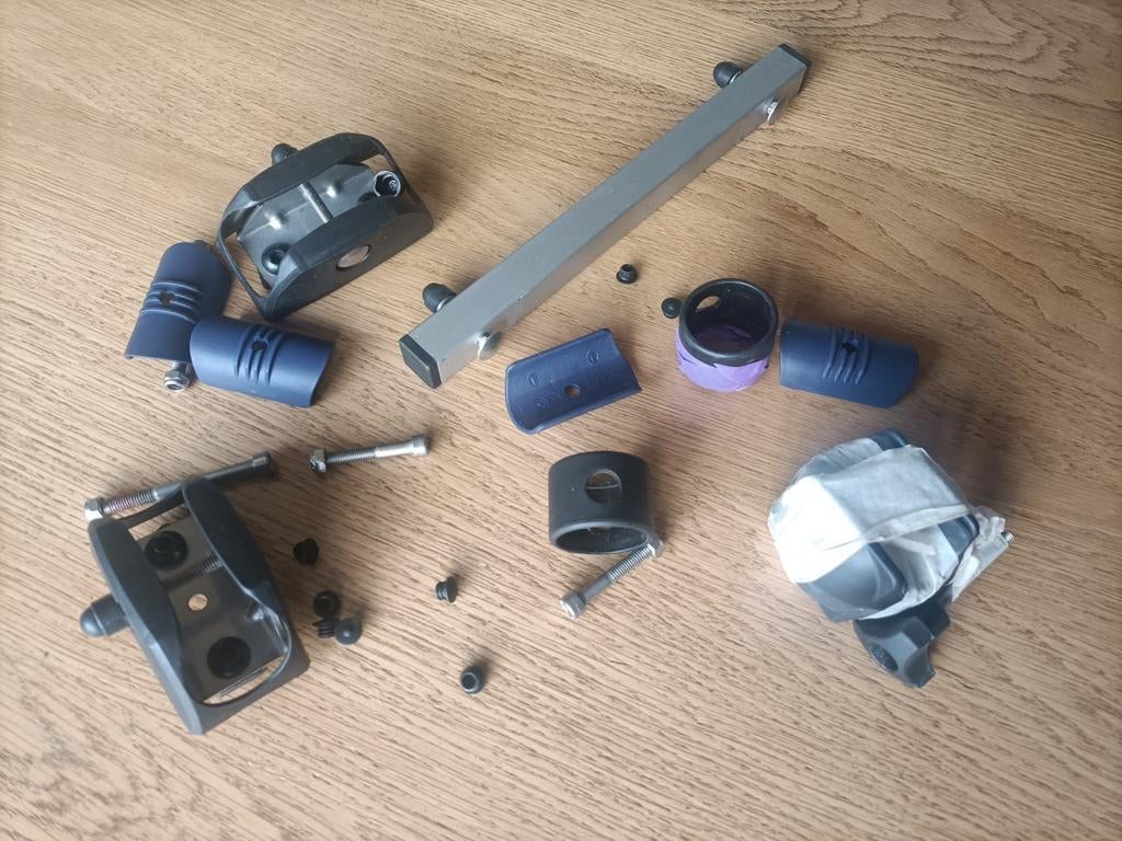 Te koop: onderdelen van THULE fietsrek voor 2 fietsen., Caravans en Kamperen, Ophalen of Verzenden