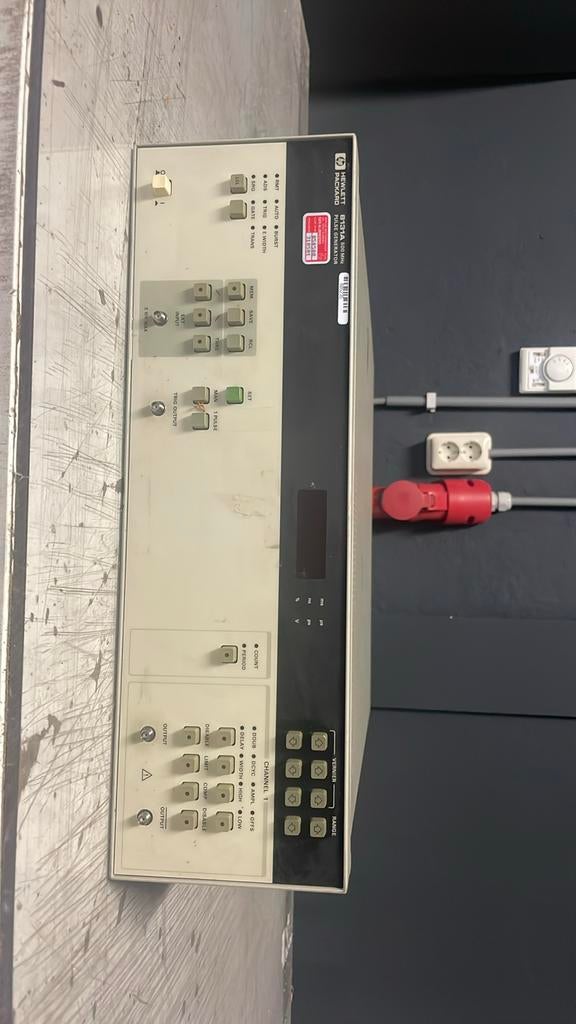 HEWLETT PACKARD 8131A 500mhz pulse generator 805235, Doe-het-zelf en Verbouw, Meetapparatuur, Ophalen of Verzenden, Gebruikt