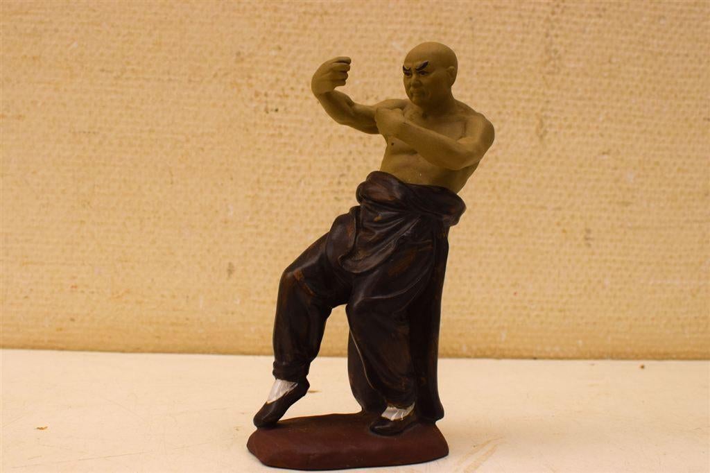 Beeld van een Kung Fu vechter beeldje 47944, Ophalen of Verzenden, Gebruikt, Mens