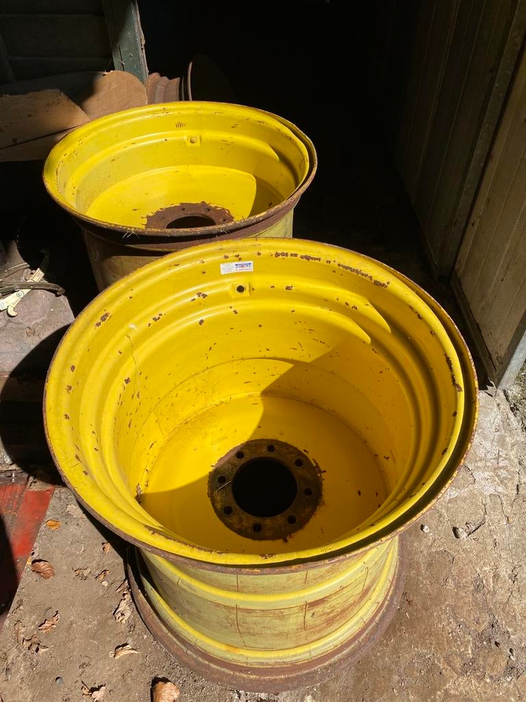 2 John Deere 25x26” velgen, Zakelijke goederen, Agrarisch | Onderdelen | Banden, Velgen en Assen, Ophalen