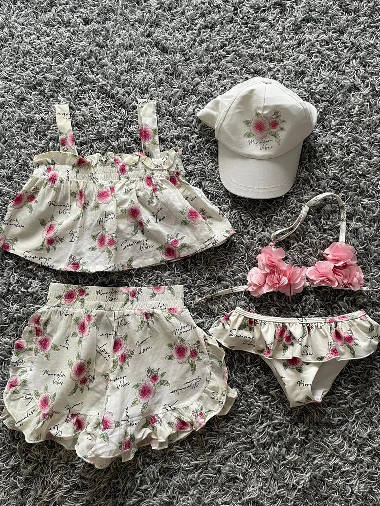 Monnalisa badpak met broekje topje en pet 4 jaar, Ophalen of Verzenden