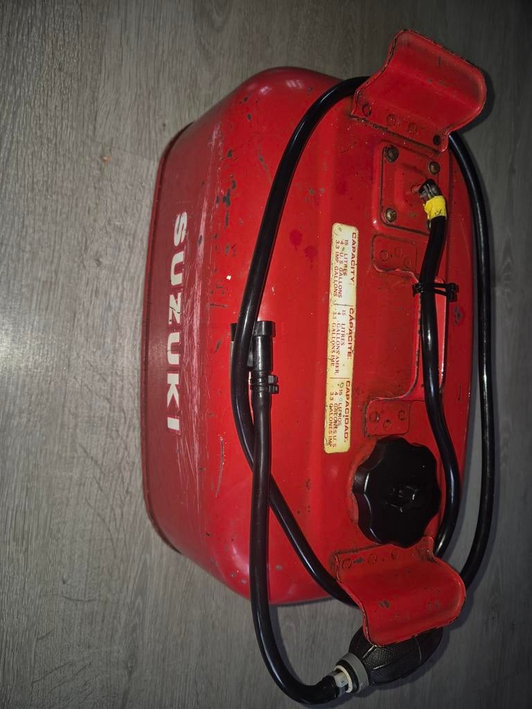 Suzuki buitenboordmotor brandstoftank 15L, Watersport en Boten, Bootonderdelen, Ophalen, Gebruikt, Motor en Techniek, Zeilboot of Motorboot