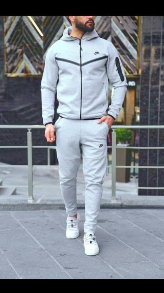 Nike tech fleece nieuw, Ophalen of Verzenden, Nieuw