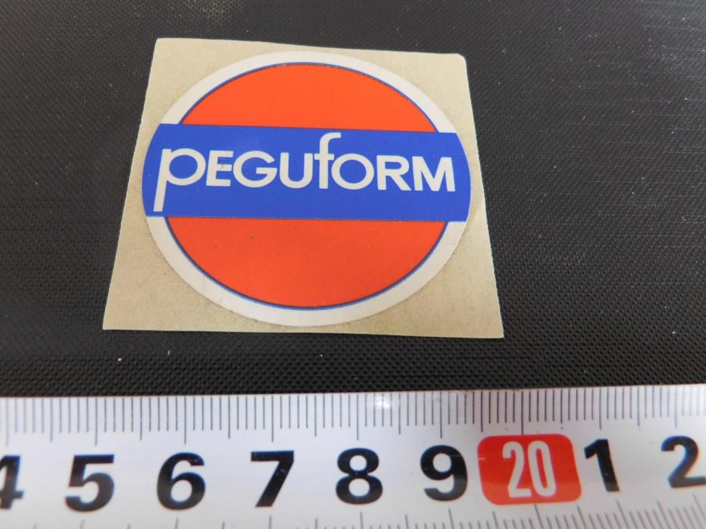 sticker logo PEGUFORM, Ophalen, Zo goed als nieuw