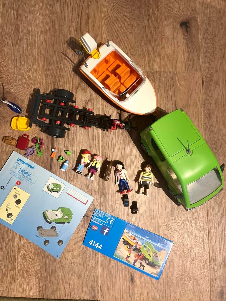 Playmobil Gezinswagen met Boot 4144, Kinderen en Baby's, Speelgoed | Playmobil, Ophalen of Verzenden, Gebruikt, Complete set