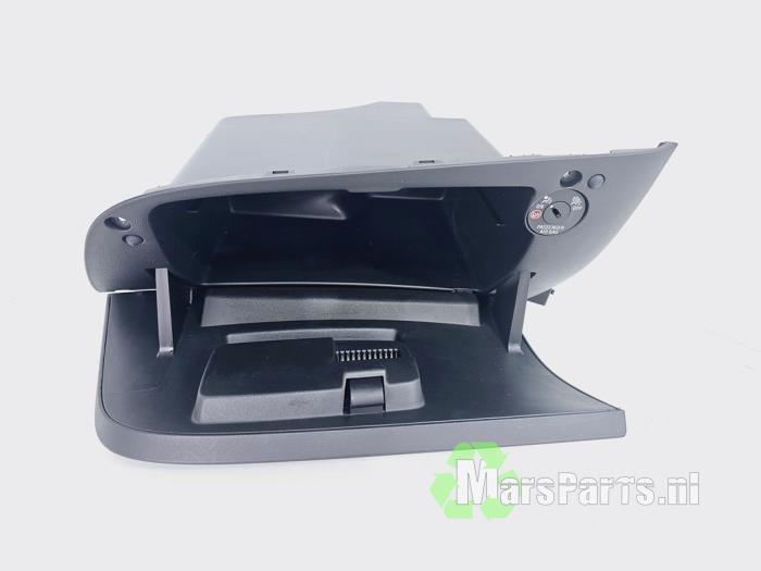 Dashboardkastje van een Opel Corsa, Auto-onderdelen, Gebruikt, -, -, Opel