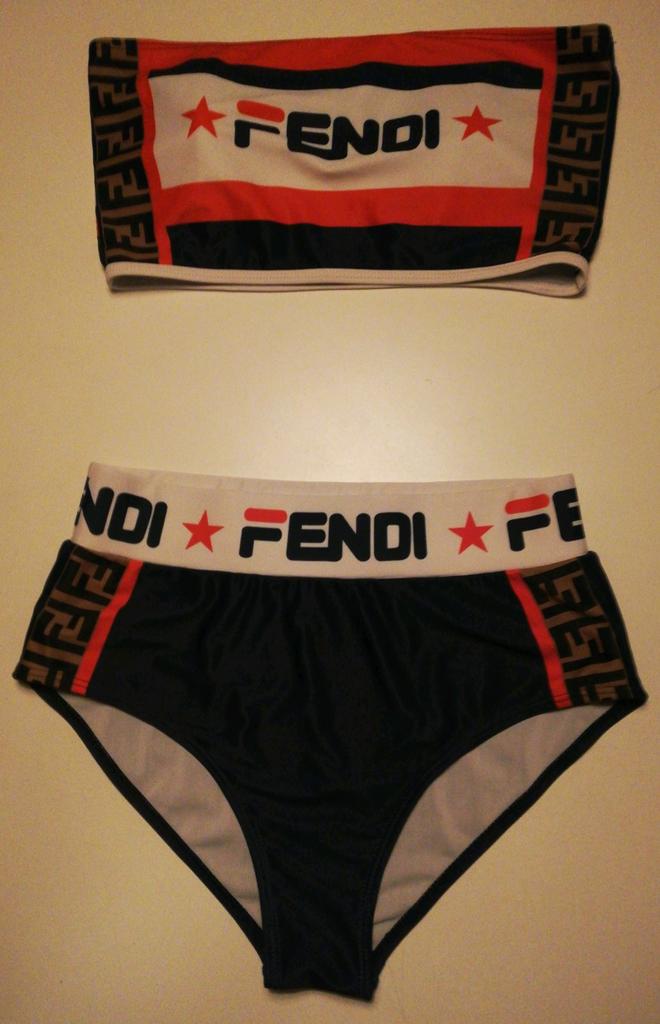 Fendi strapless bikini Maat S, Kleding | Dames, Badmode en Zwemkleding, Ophalen, Blauw, Fendi, Zo goed als nieuw