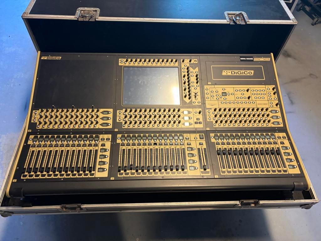Digico SD8 Stealth Core 2 met Madi Rack, Ophalen, Gebruikt, 20 kanalen of meer, Microfooningang