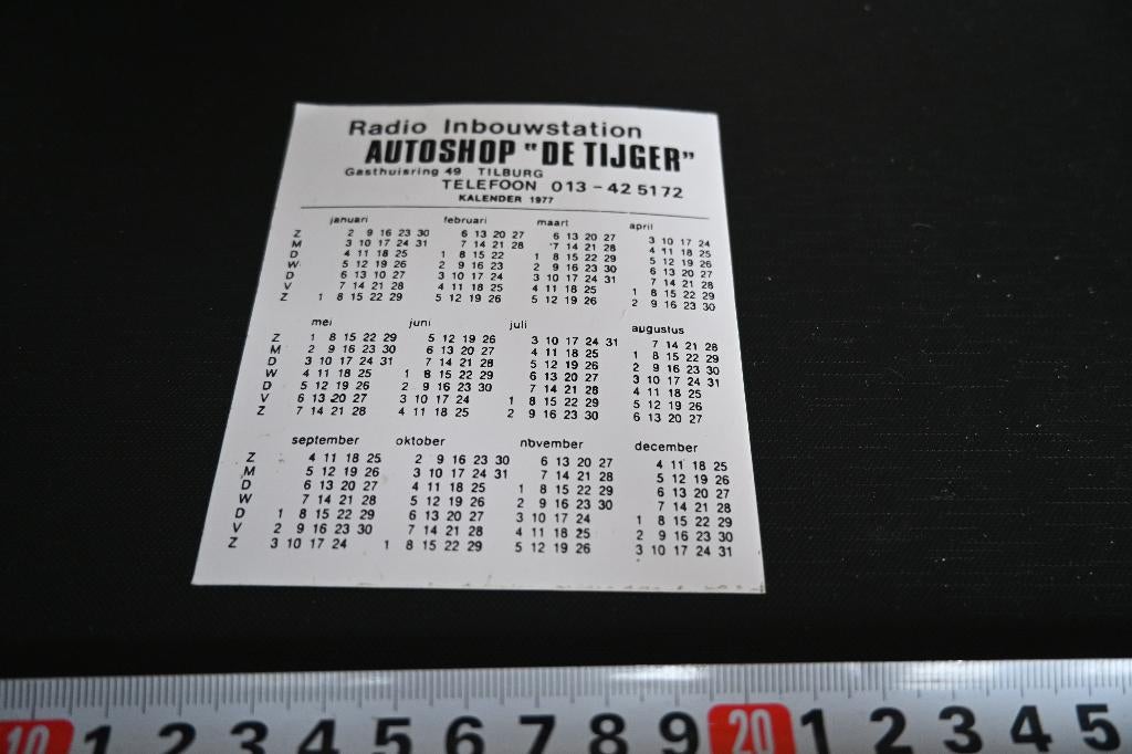 sticker Kalender 1977 Tilburg Autoshop DE TIJGER Gasthuisrin, Ophalen, Zo goed als nieuw