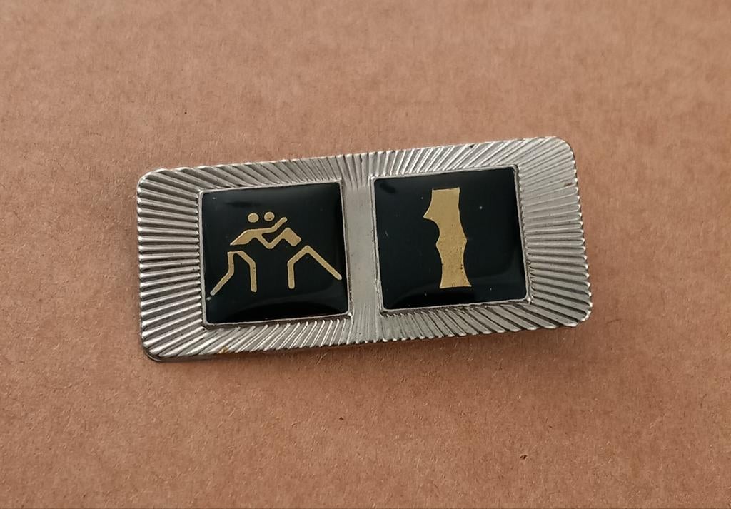 Gezocht. Speldjes, Verzamelen, Speldjes, Pins en Buttons, Ophalen of Verzenden, Zo goed als nieuw, Overige onderwerpen