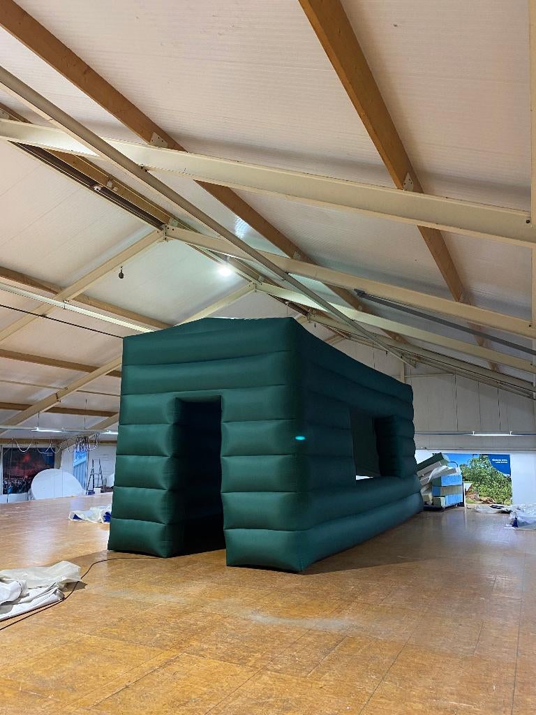 Opblaasbare / Inflatable tent. Partytent, Foodtruck, Bar, Zakelijke goederen, Horeca | Meubilair en Inrichting, Ophalen of Verzenden