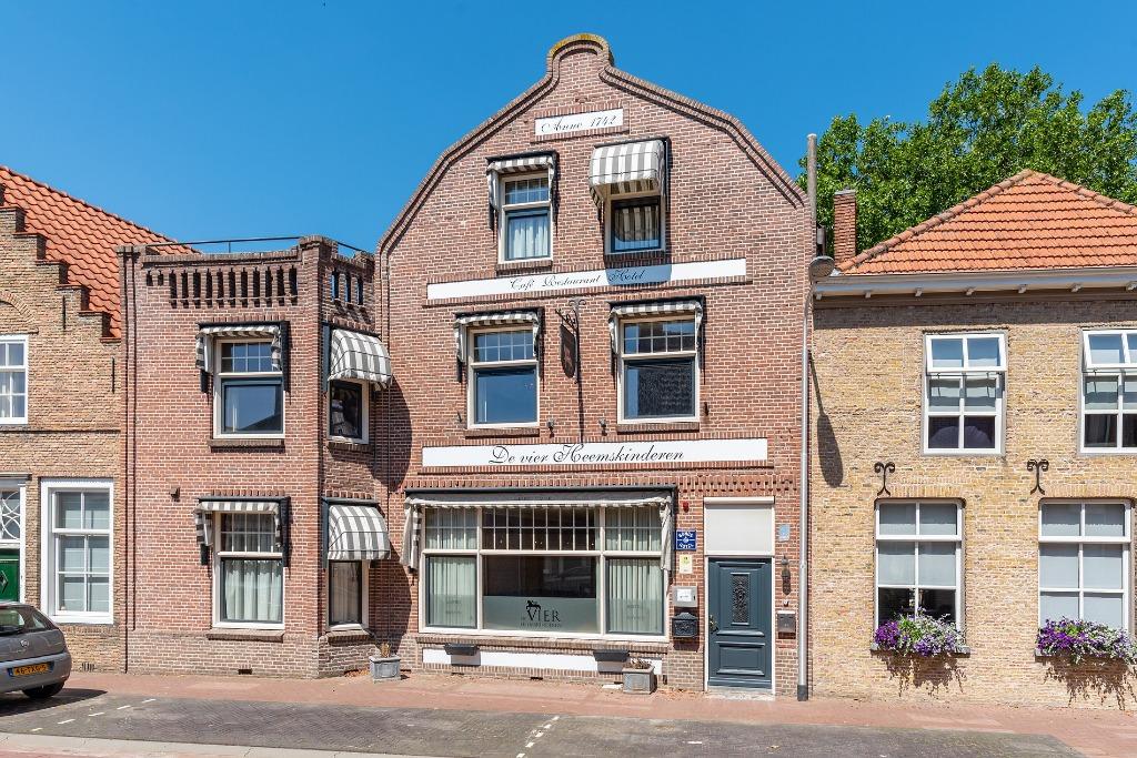 Ter overname Hotel De Vierheemskinderen., Koop, Bedrijfsruimte