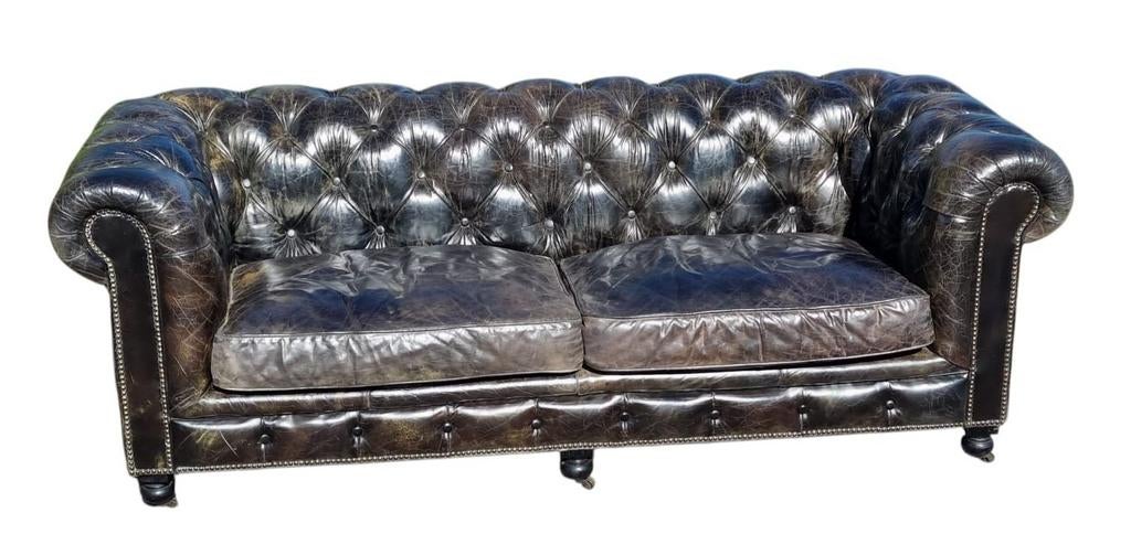 Industriële Chesterfield bank vintage zwart leer + BEZORGING, Gebruikt, Chesterfield, Driepersoons, Ophalen of Verzenden