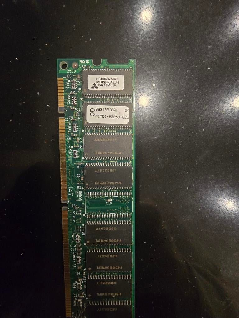 Oude DDR 128 mb Geheugenmodule, Computers en Software, RAM geheugen, Ophalen of Verzenden, DDR, Desktop, Gebruikt