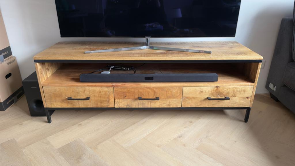 TV-meubel Trevor (Mangohout), 100 tot 150 cm, Zo goed als nieuw, Minder dan 100 cm, Industrieel
