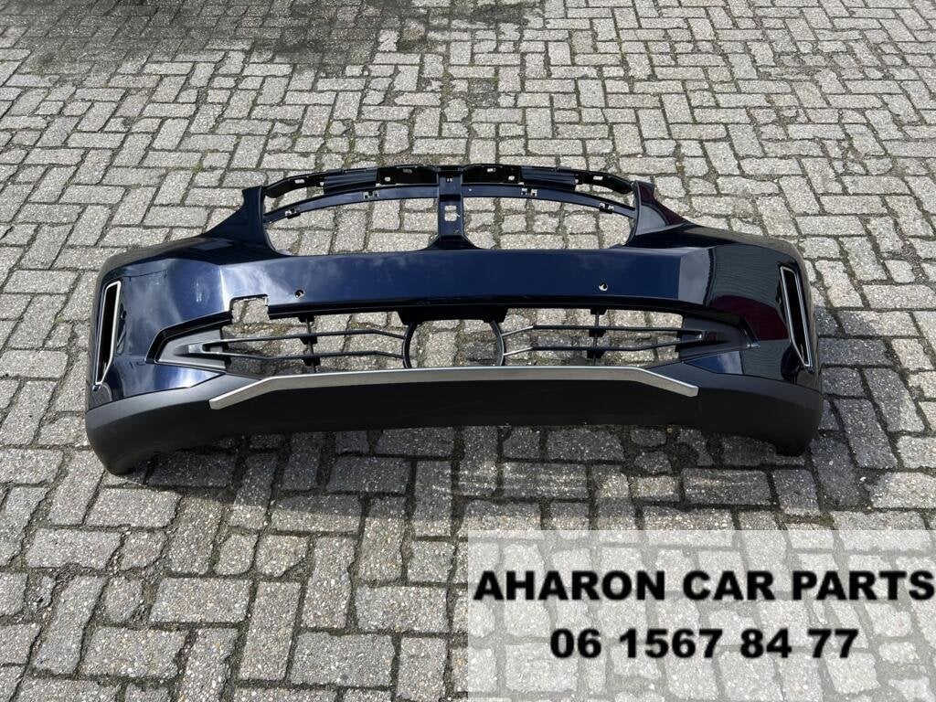 X3 G08 BEV iX3 Voorbumper PDC Zwart 5111 8498773 Orig 9912, Gebruikt, Voor, Ophalen of Verzenden, Bumper
