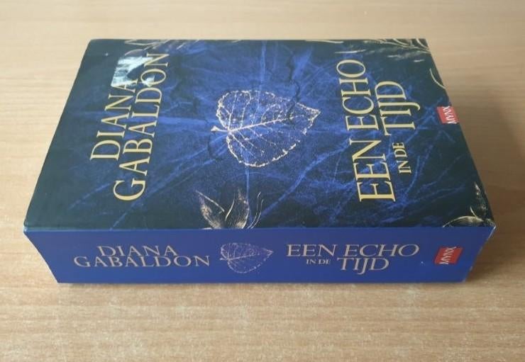 Diana Gabaldon - Reiziger / Outlander, ned/eng, ps te koop, Ophalen of Verzenden, Gelezen, Diana Gabaldon