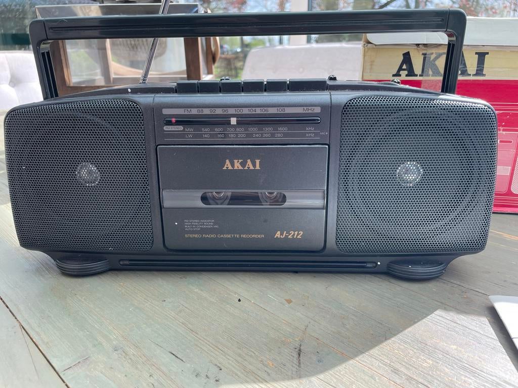 Akai AJ-212 Stereo Radio Cassetterecorder - Zo goed als nieu, Ophalen of Verzenden, Zo goed als nieuw, Radio
