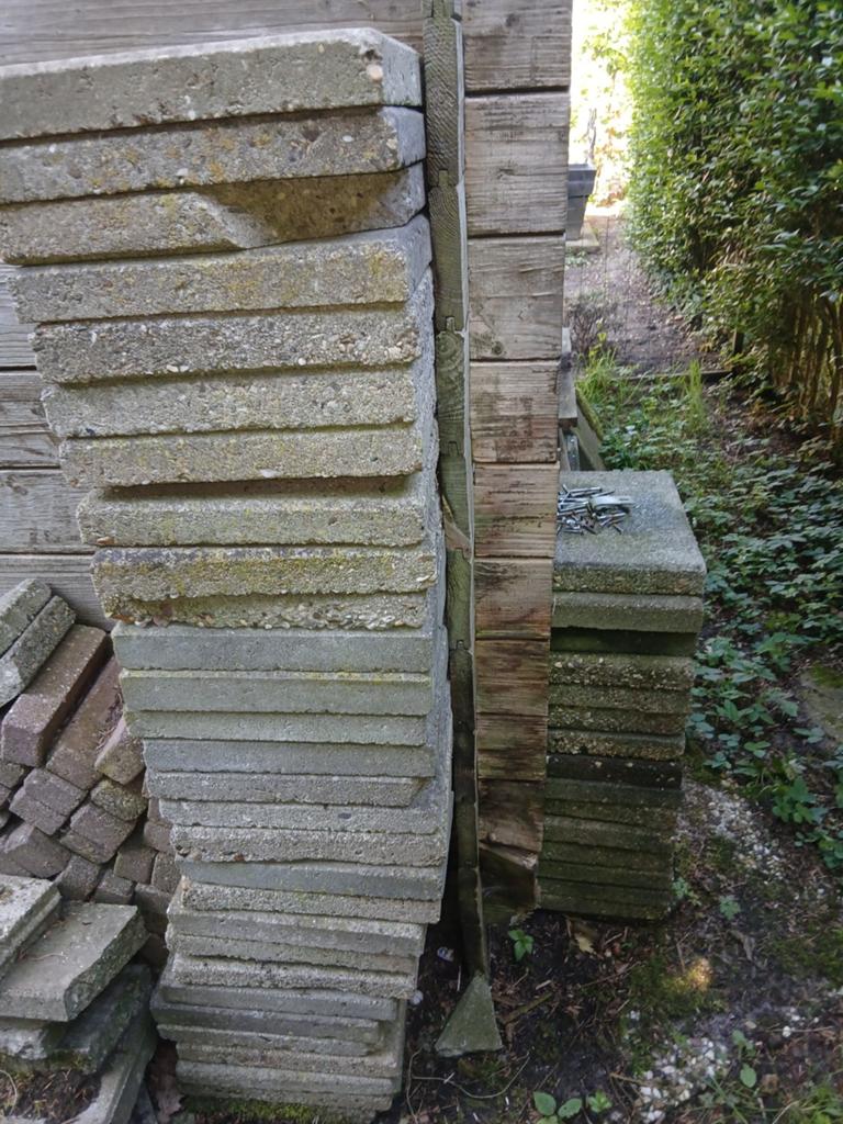 45  stoeptegels 30x30 gratis, Ophalen, Gebruikt, Beton, Terrastegels