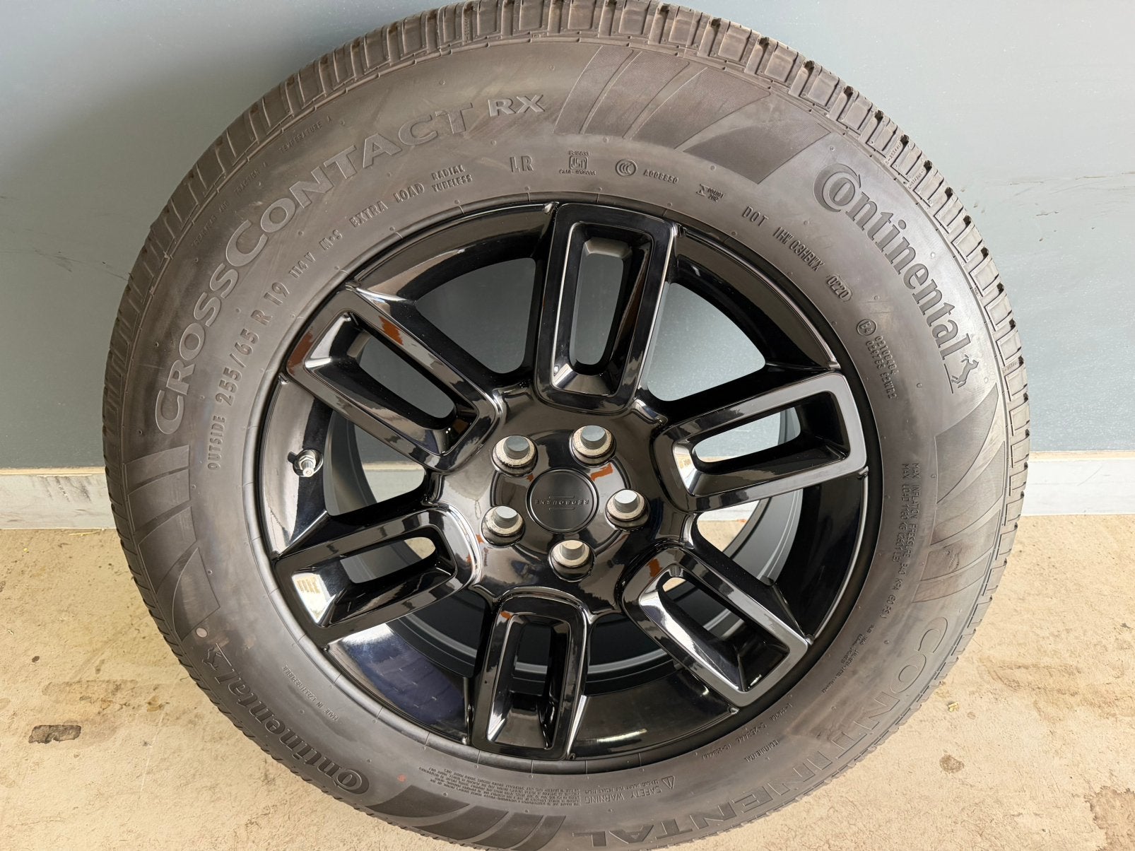 Nieuwe Reserve velg met band 19 inch Land Rover Defender, 19 inch, Banden en Velgen, Nieuw, Ophalen of Verzenden