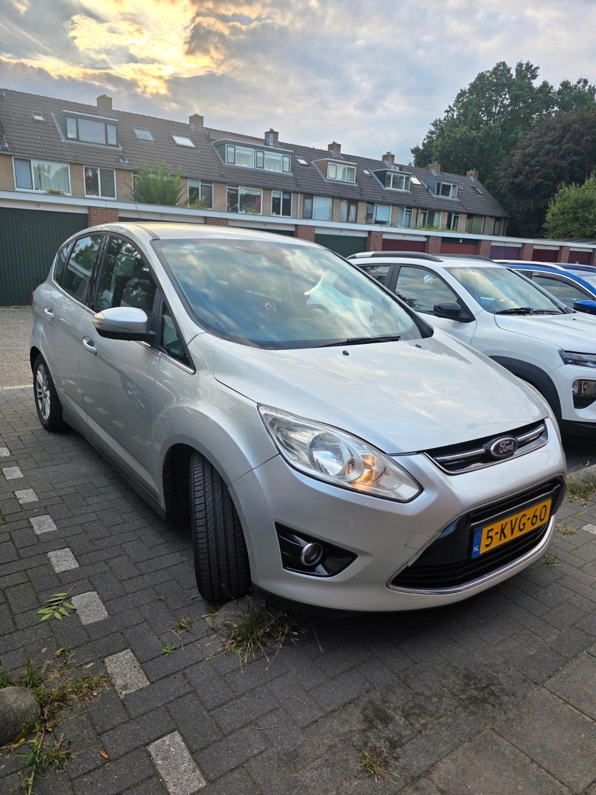 Ford C-Max 1.0 - airco - park sensor - LEES TEKST!, Voorwielaandrijving, 125 pk, Origineel Nederlands, Handgeschakeld
