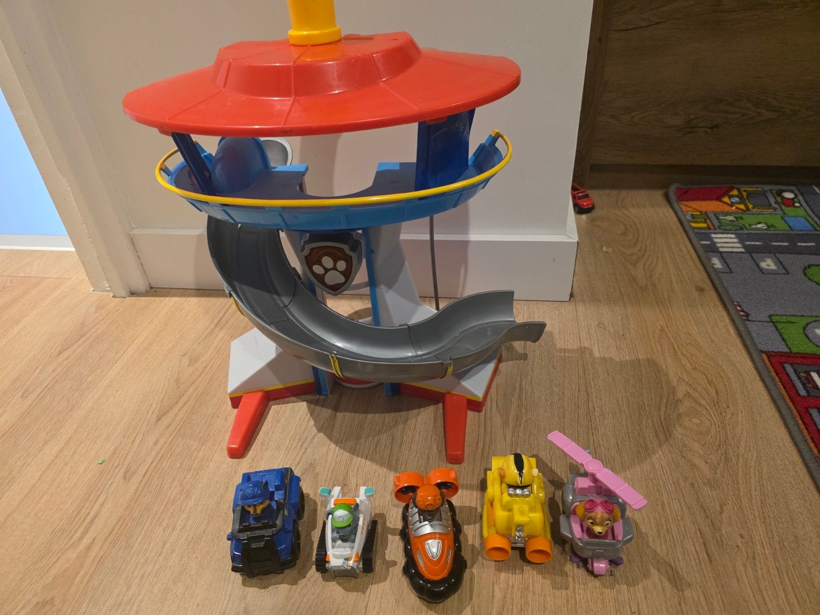 Paw patrol uitkijktoren met 5 voertuigen, Kinderen en Baby's, Speelgoed | Actiefiguren, Ophalen, Gebruikt