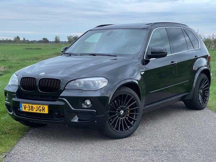 BMW X5 35D grijs kenteken/ 350pk/ M-pakket/ Pano/ Stoelverw., Auto's, 2177 kg, Zwart, 2993 cc, Zwart