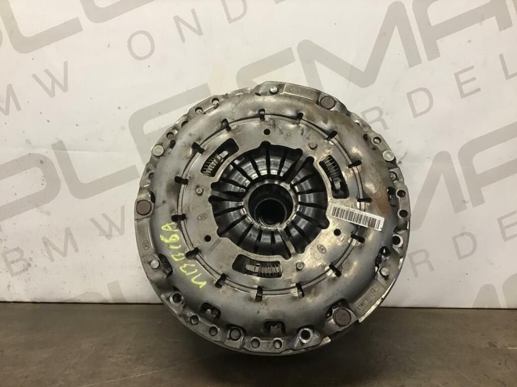 2 massa vliegwiel set N13B16A BMW 1-serie 118i  7621180, Gebruikt, -, -, Ophalen of Verzenden