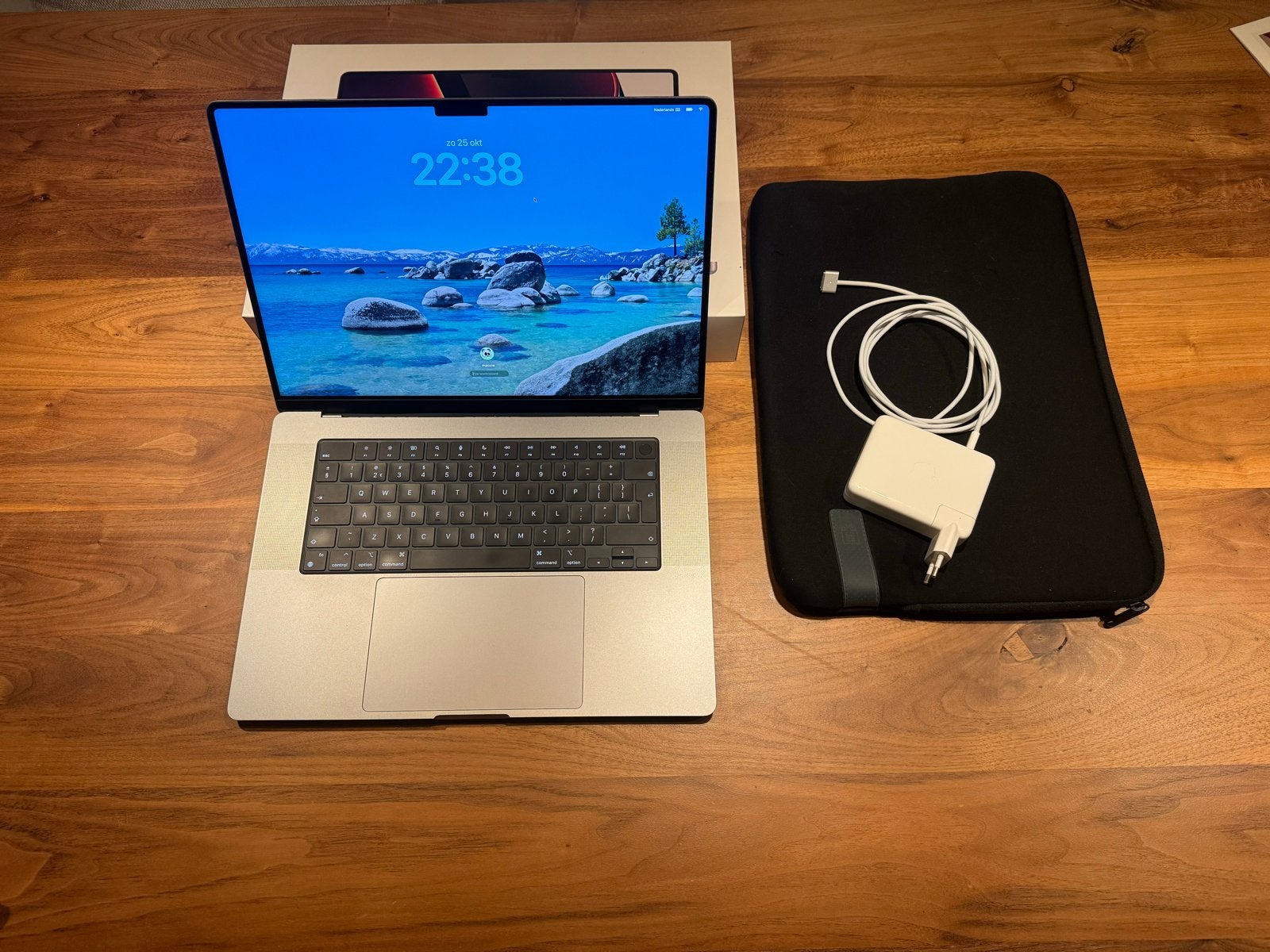 Apple MacBook Pro 16 inch M1 pro (2021) 16GB RAM, 512GB SSD, Qwerty, 512 GB, Zo goed als nieuw, 16 inch