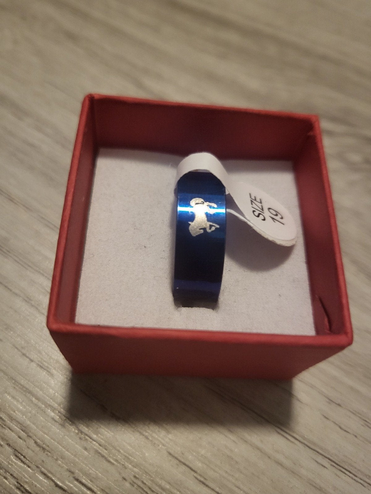Nieuwe blauwe ring met paard, maat 19, Ophalen of Verzenden