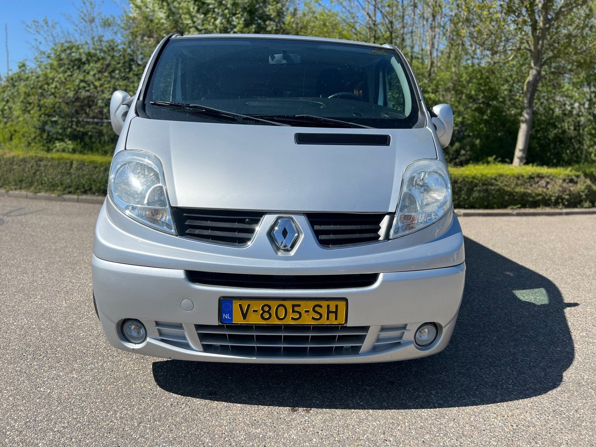 Renault Trafic 2.0 dCi T29 L1H1 I Rolstoel aangepaste bus I, Auto's, Stof, 4 cilinders, Met garantie (alle), 2100 kg