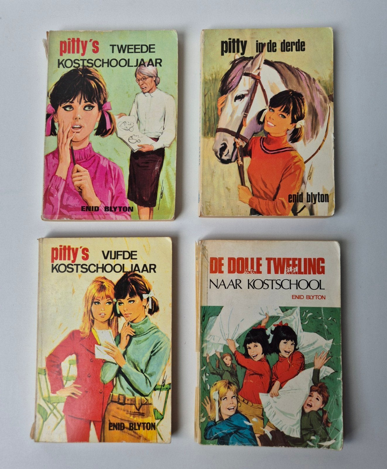 Enid Blyton Pitty's Kostschooljaar & De Dolle Tweeling, Ophalen of Verzenden