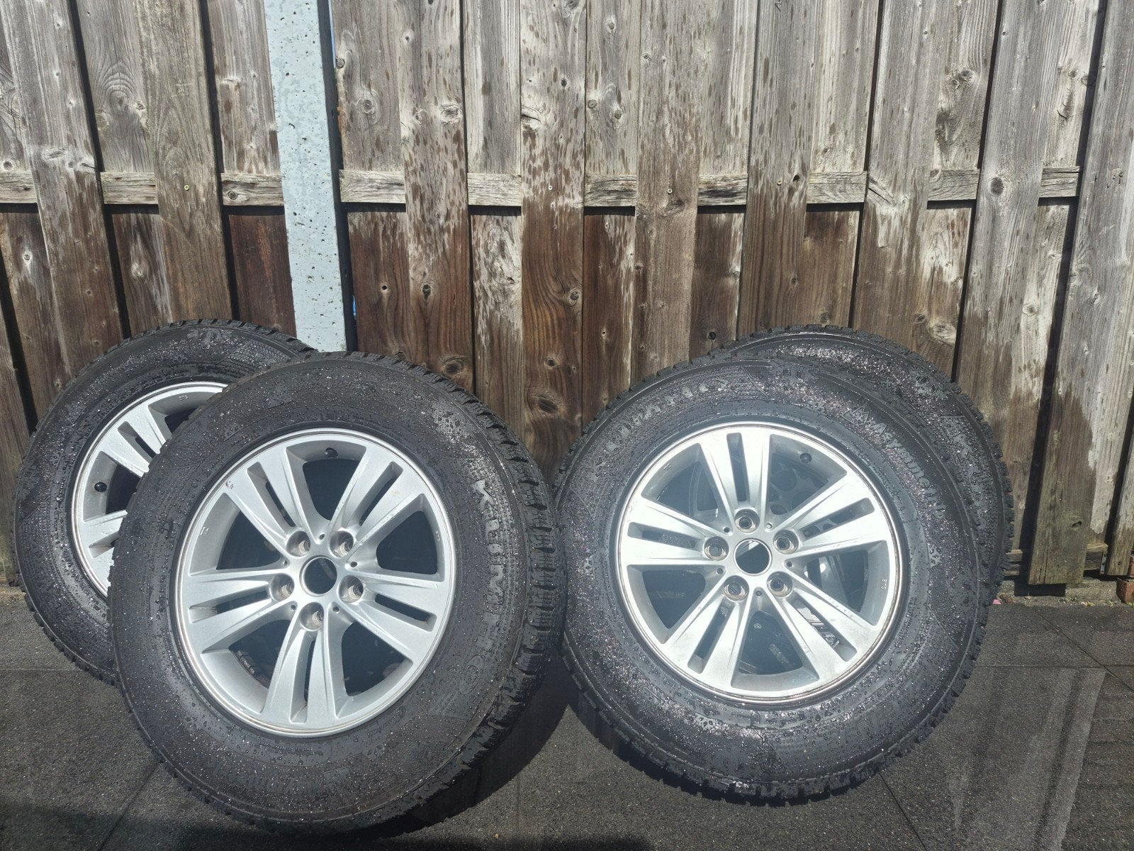 Winterbanden met velgen - 16 inc, Auto-onderdelen, Banden en Velgen, Ophalen, 16 inch, Banden en Velgen, Winterbanden