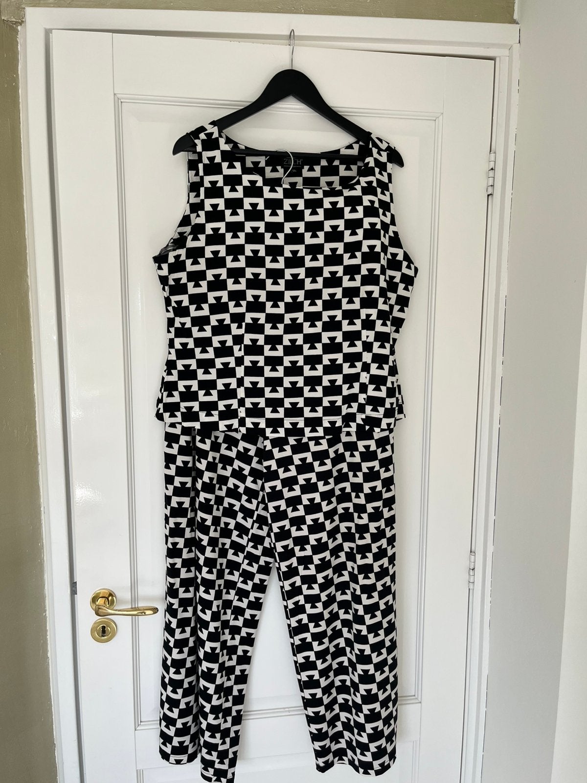 Zilch Amsterdam broek en top set mt XXL top broek XL zw/wit, Overige typen, Verzenden, Wit, Maat 42/44 (L)