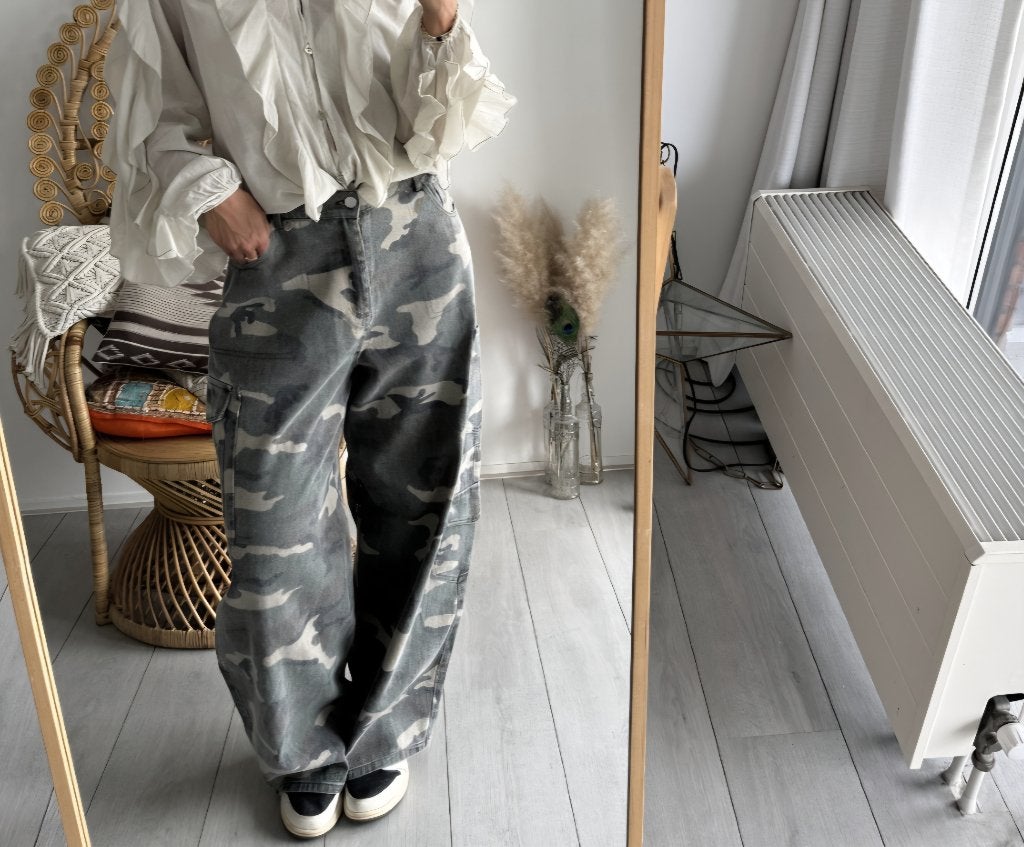 Ambika Wide Leg Pants Camo – Army NIEUW! MAAT M, Kleding | Dames, Maat 38/40 (M), Nieuw, Ophalen of Verzenden, Ambika