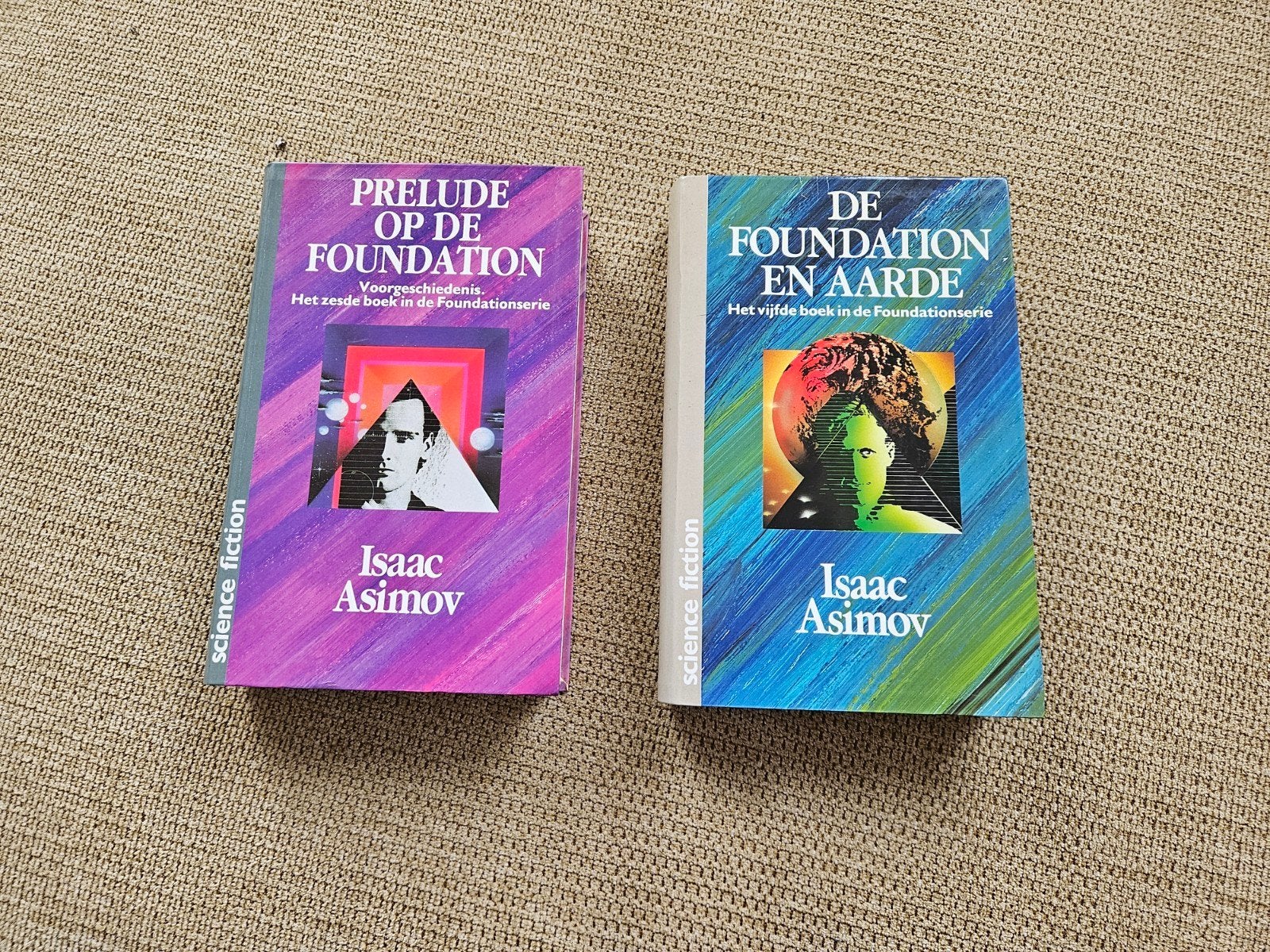 Asimov boeken De Foundation 2x, Boeken, Ophalen of Verzenden, Gelezen, Isaac Asimov