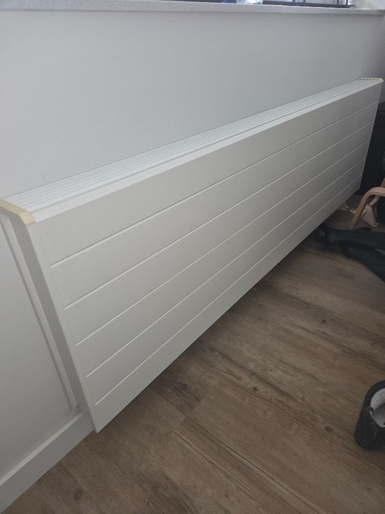 2 stuks - Jaga Tempo Low-H2O console radiatoren, Ophalen, 30 tot 80 cm, Gebruikt, Hoog rendement (Hr)