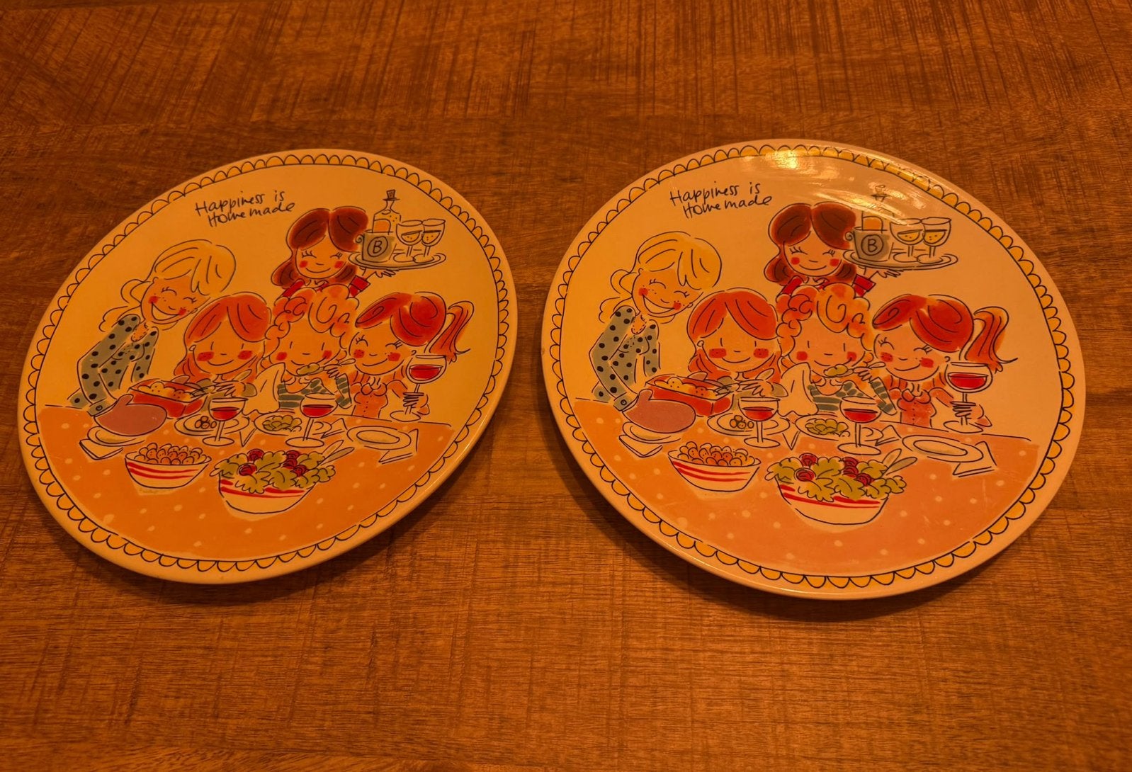 2x Blond Amsterdam ‘Even bijkletsen’ girls borden - ø26 cm, Gebruikt, Ophalen of Verzenden, Bord(en), Modern