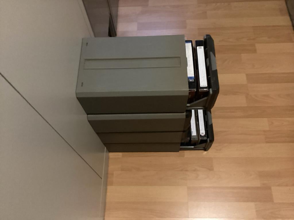 VHS Videoband Opbergrek met 9VHS banden ,, Alle leeftijden, Ophalen, Gebruikt, Overige genres