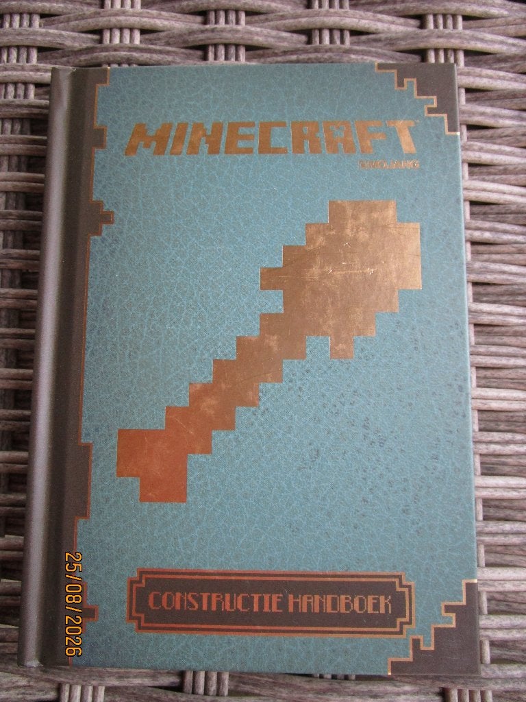 Minecraft Constructie Handboek /  Redstone Handboek  e.a, Boeken, Ophalen of Verzenden, Gelezen, Mojang