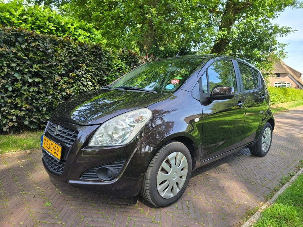 Suzuki Splash 1.0 VVT Comf. EASSS (bj 2013), Auto's, Suzuki, Euro 5, Stof, 31 €/maand, Bruin