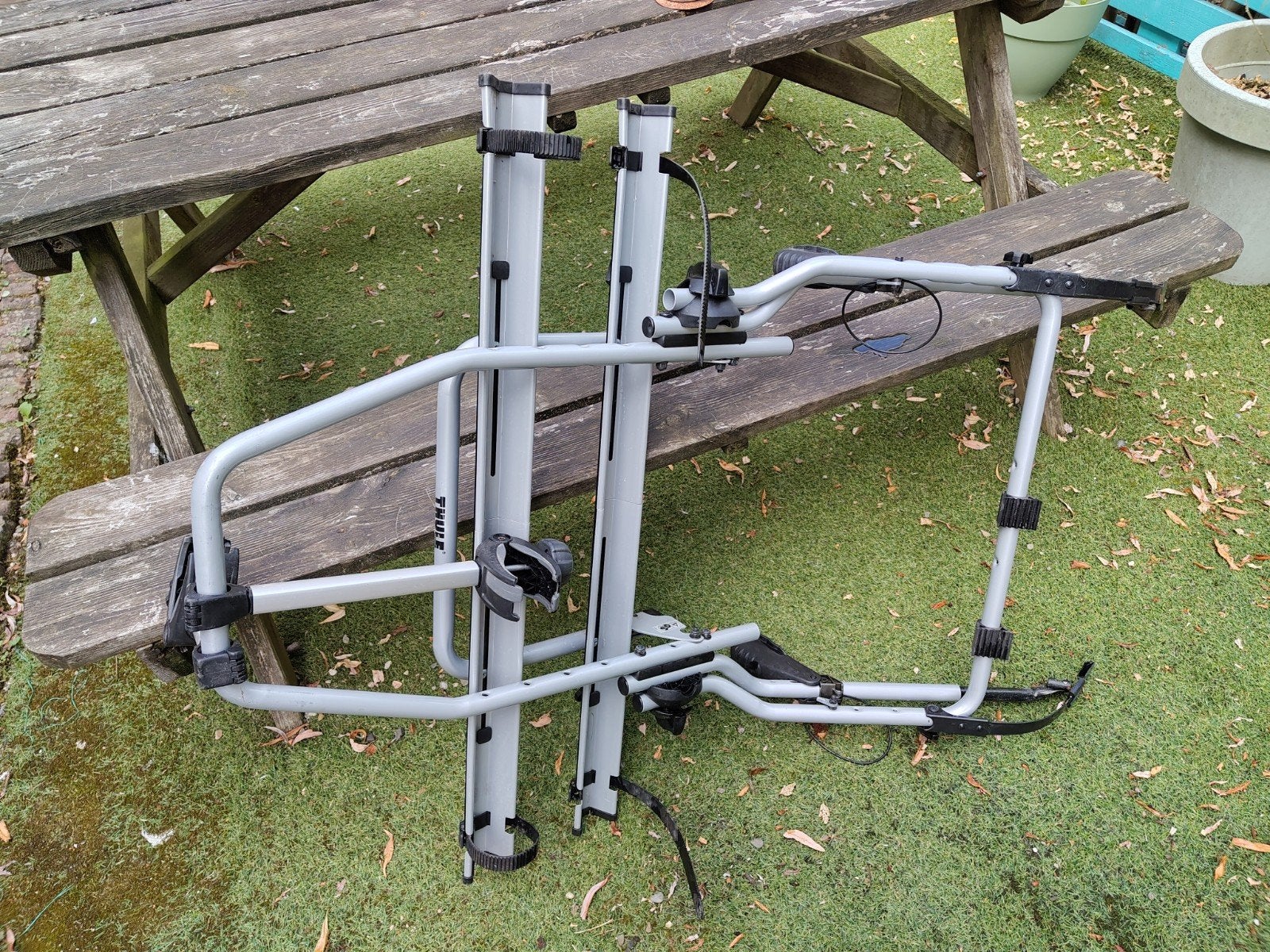 Thule 9105 fietsendrager voor 2 fietsen, Auto diversen, Fietsendragers, Zo goed als nieuw, Achterklepdrager, 2 fietsen, Ophalen
