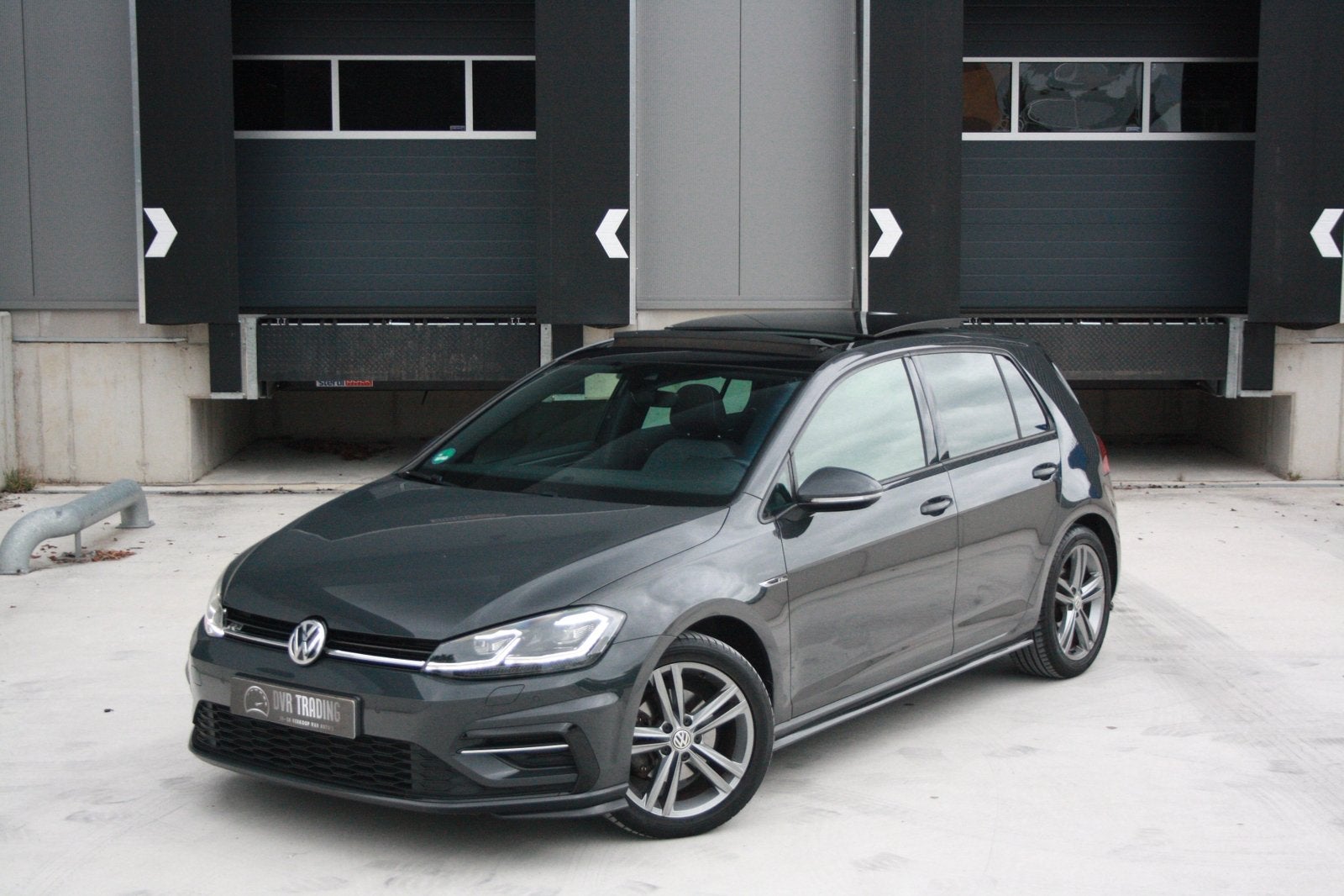 Volkswagen Golf 1.5 TSI R-Line DSG Pano Virtual 150PK Camera, Auto's, Volkswagen, Bedrijf, Golf, ABS, Achteruitrijcamera, Adaptive Cruise Control