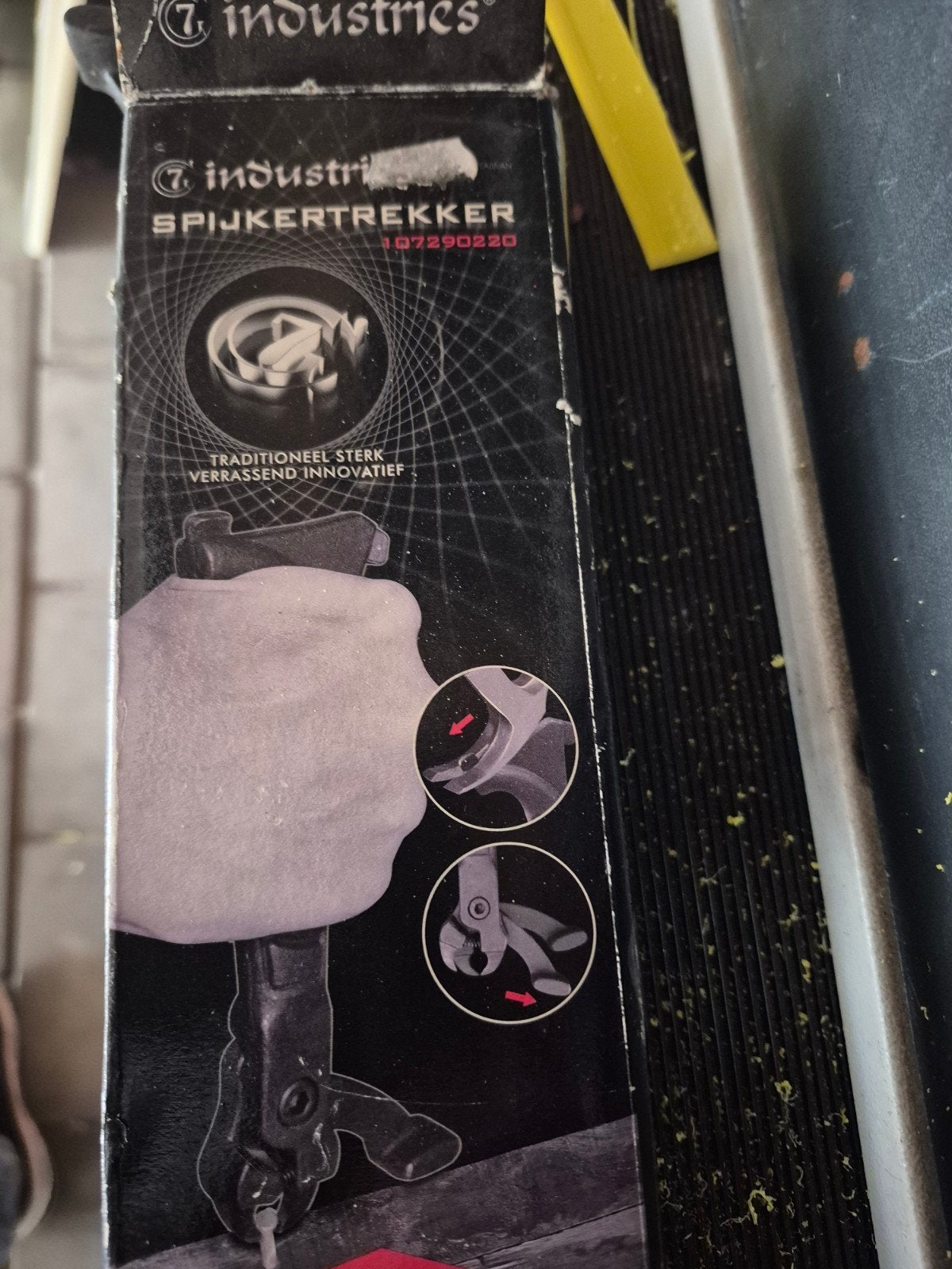 Spijkertrekker, Ophalen, Nieuw