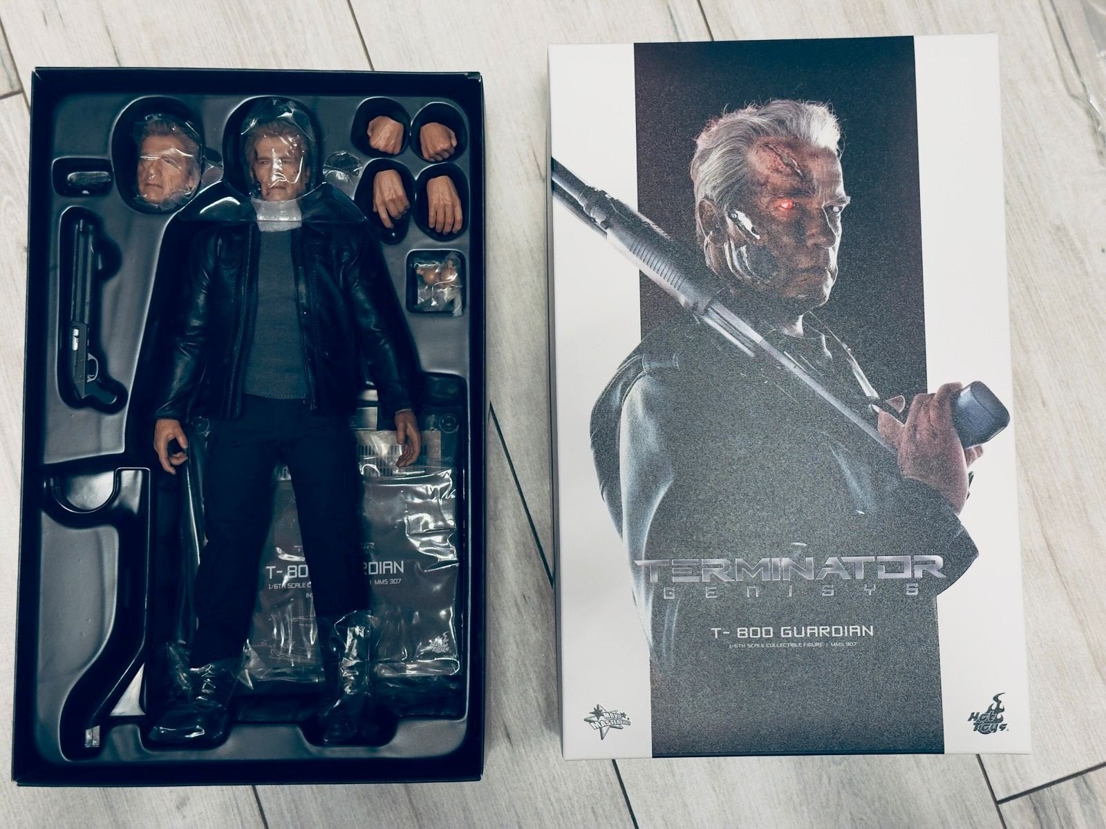 Hot Toys Terminator T 800 MMS307 Guardian Genesis, Ophalen of Verzenden