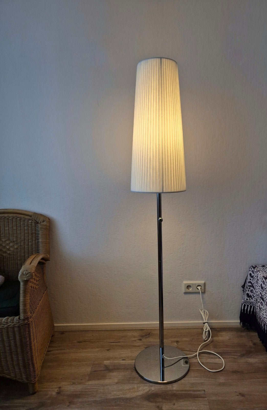 Staande Schemerlamp met Ingebouwde Dimmer - Modern Design, Huis en Inrichting, Lampen | Vloerlampen, Ophalen, Gebruikt, E27 (groot)