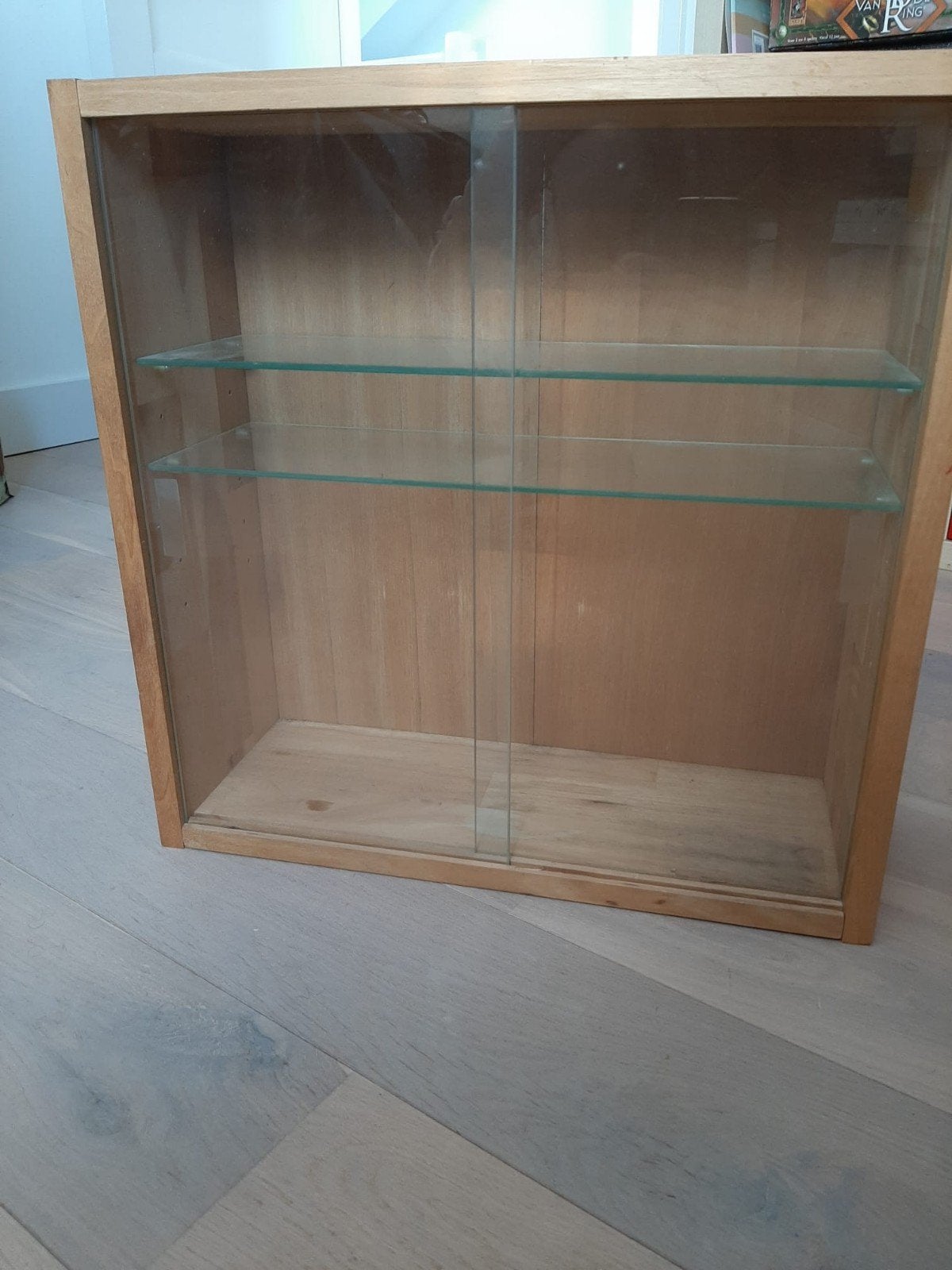 Compacte houten glazen vitrine kast, ikea järna, Ophalen, Minder dan 50 cm, Met deur(en), Glas