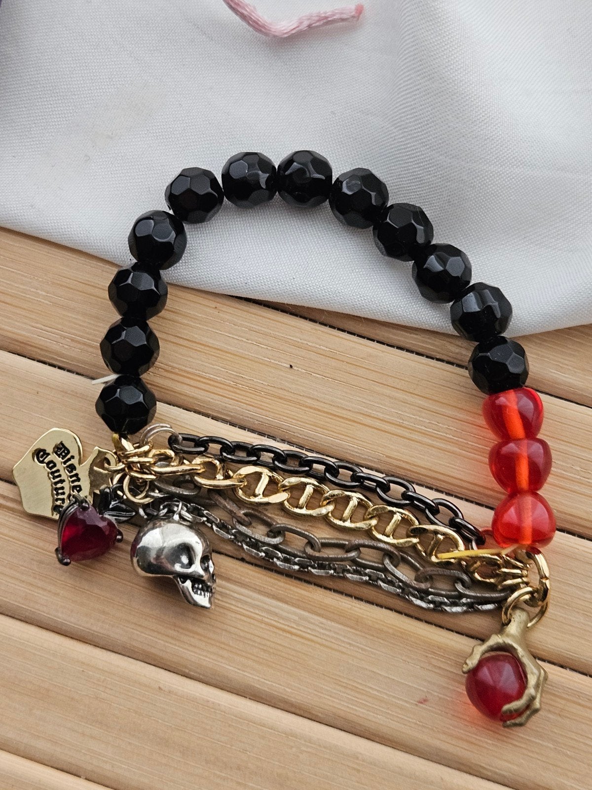 Disney Couture sneeuwwitje armband onyx, Sieraden, Tassen en Uiterlijk, Armbanden, Zwart, Ophalen of Verzenden, Zo goed als nieuw