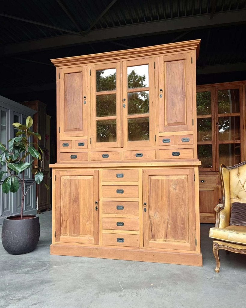 Bergruimte! Teakhouten buffetkast "Gesloten deuren" #3708, Huis en Inrichting, Kasten | Buffetkasten, Glas, Gebruikt, Met deur(en)